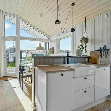 Semesterbostad Newer House With Loft 25 M From *