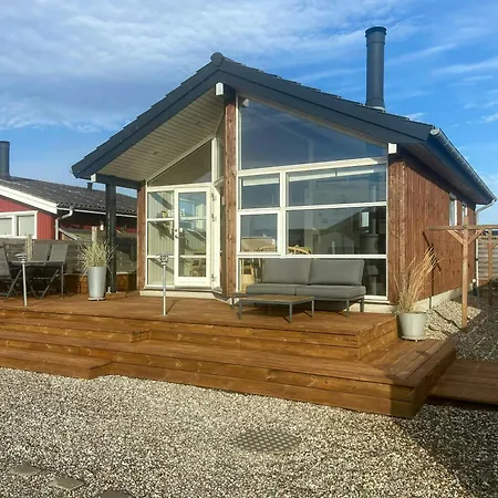 Newer House With Loft 25 M From Casa vacanze Kerteminde