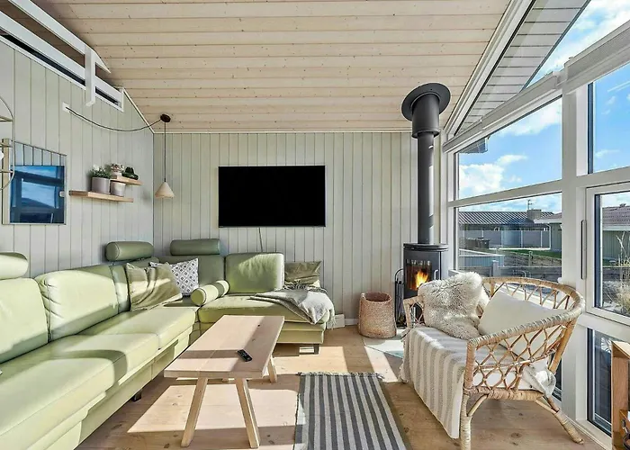 Casa vacanze Newer House With Loft 25 M From *